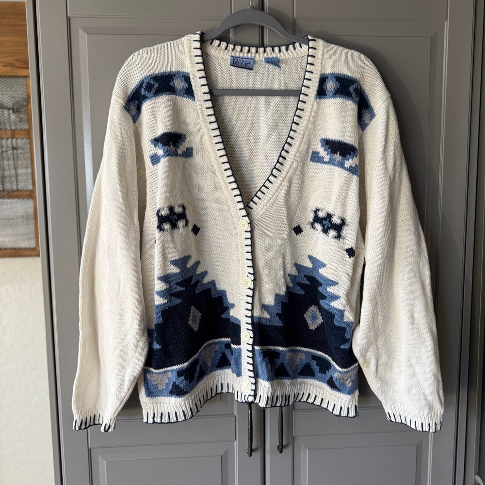Beyond Blue Vintage Aztec Geo Knit Button Cardigan Sweater, Cream‎ Blue,M